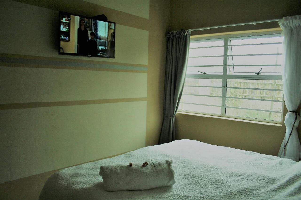 High Palms Hotel Лангебан Екстериор снимка